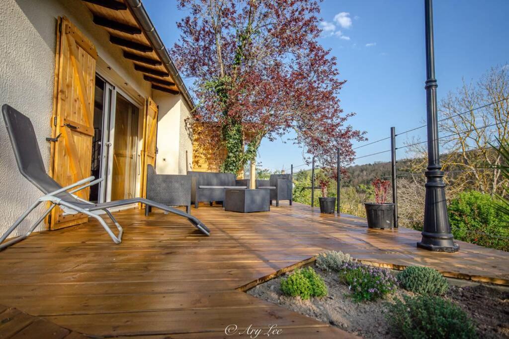 Gite Du Mont Plaisir Villa Chouvigny Exteriör bild